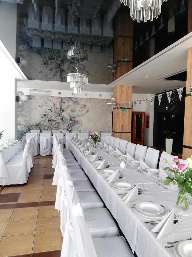 Hotel Tiffany Nowe Miasto Lubawskie Esterno foto